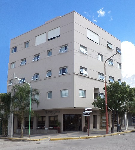 Hotel San Carlos - Las Termas De Rio Hondo Santiago Del Estero - Argentina - Alquiler - Reservas